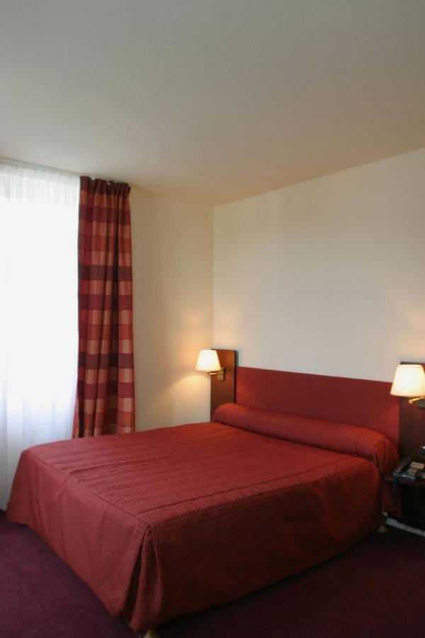 Le Parc Des Fees Hotel Retaurant & Spa La Bourboule Habitación foto
